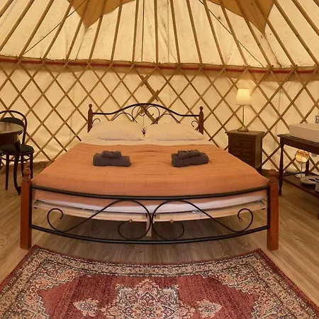 Oeko Es Glamping Tiszadada