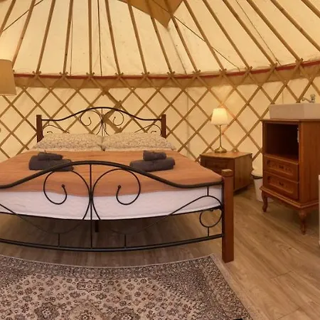Oeko Es Glamping Tiszadada