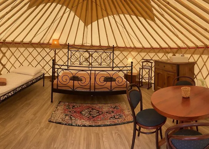 Oeko Es Glamping 豪华帐篷 Tiszadada